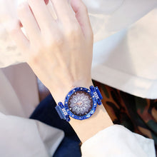 Charger l&#39;image dans la galerie, Women Mesh Magnet Buckle Lucky Flower Watches + bracelet set Luxury Ladies Rhinestone Quartz Watch Starry sky Relogio Feminino